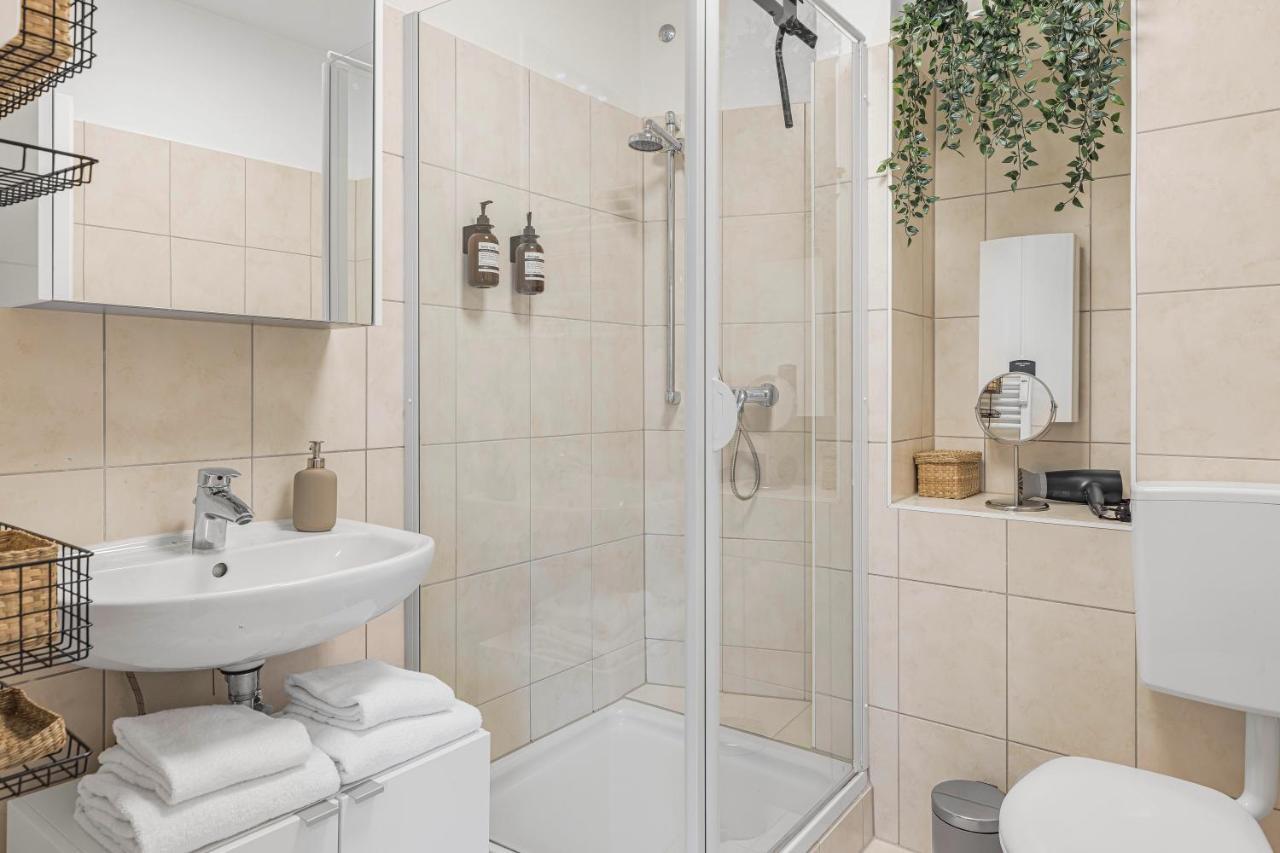 Prime - City Apartment Fuer 6 - Neu & Modern Мюнхен Екстериор снимка